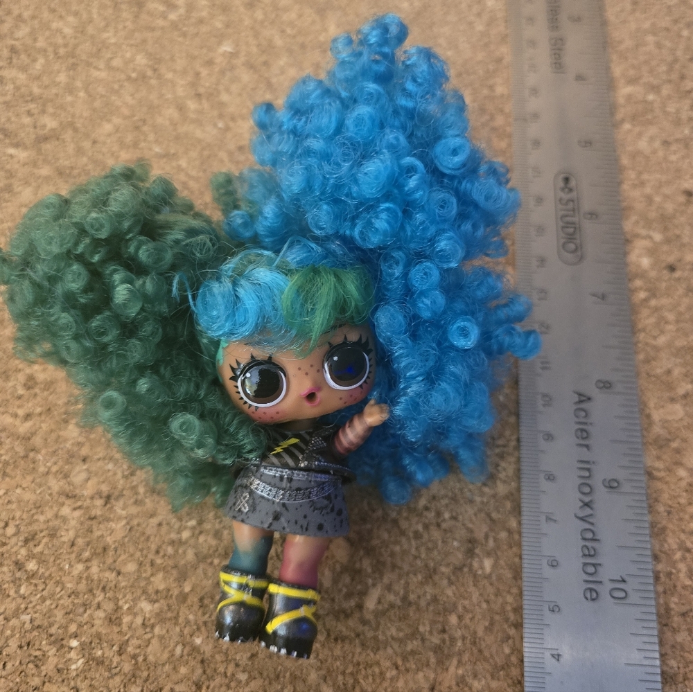 LOL Surprise Doll Remix Hair Flip Rebel